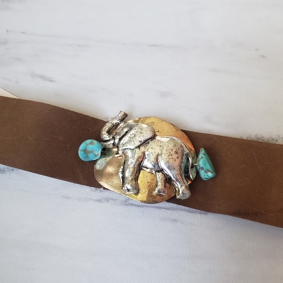 Elephant Turquoise Beaded Two-Tone Bracelet - Picture 3 of 8